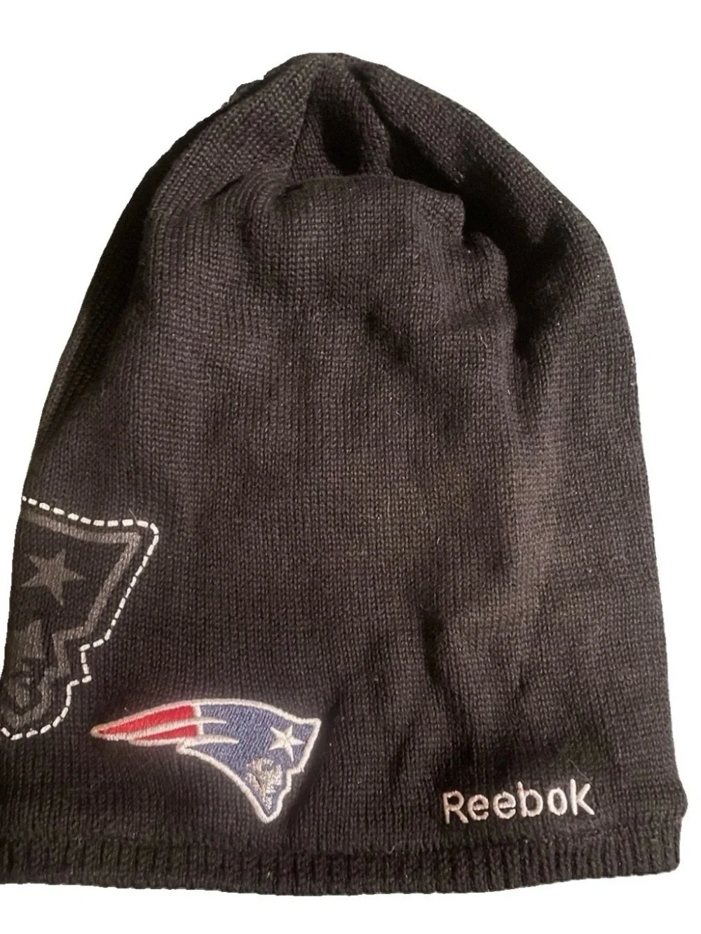 Reebok Black New England Patriots Knit Hat with Team Logo